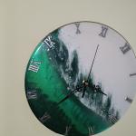 Resin clock