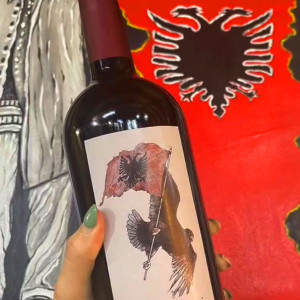 Verë Merlot me etiketë të personalizuar